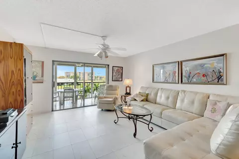 14425 Strathmore #304, Delray Beach, FL 33446