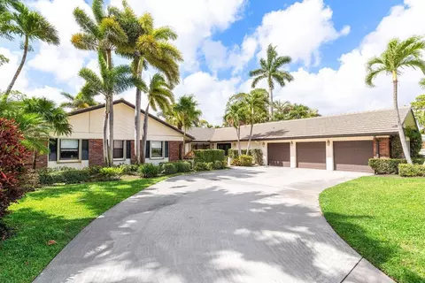 477 Glenbrook Dr, Atlantis, FL 33462