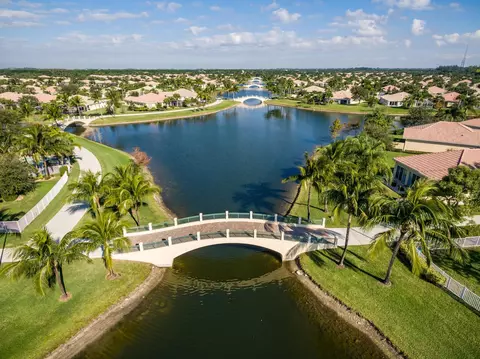8164 Pine Cay Rd, Wellington, FL 33414
