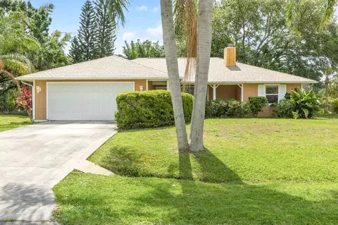 680 Helicon Ter, Sebastian, FL 32958