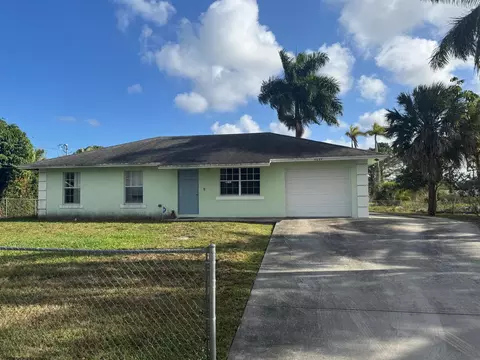 4644 Meadow Green Trl, Lake Worth, FL 33463