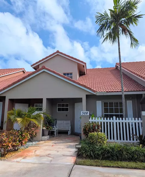 328 SE 23rd Ave, Boynton Beach, FL 33435