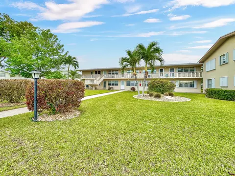 90 Bedford D, West Palm Beach, FL 33417