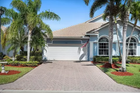 551 NW Red Pine Way, Jensen Beach, FL 34957