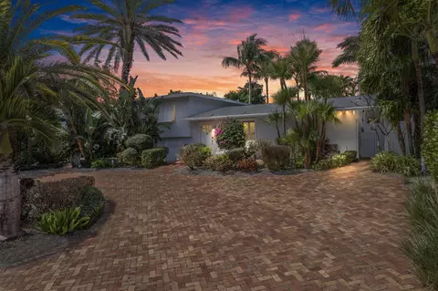 14049 Port Cir, Palm Beach Gardens, FL 33410