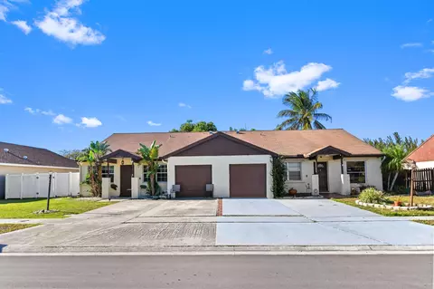 8460 Blue Cypress Dr, Lake Worth, FL 33467