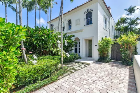 328 Chilean Ave, Palm Beach, FL 33480