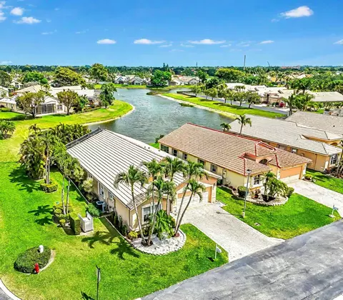 6377 N Westchester Club Dr N, Boynton Beach, FL 33437