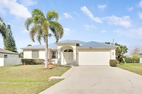 1842 SW Lennox St, Port Saint Lucie, FL 34953