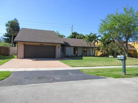7820 NW 44th Ct, Lauderhill, FL 33351