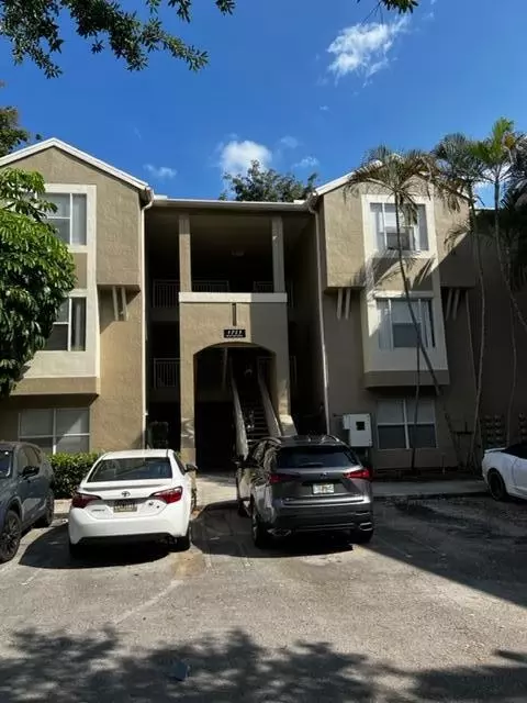 1725 Palm Cove Blvd #2-305, Delray Beach, FL 33445