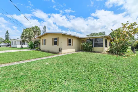 2845 SE Morningside Blvd, Port Saint Lucie, FL 34952