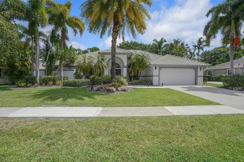1740 Grantham Dr, Wellington, FL 33414