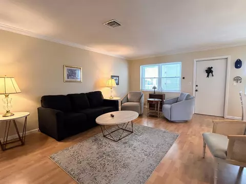 770 Horizons E #306, Boynton Beach, FL 33435