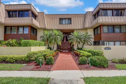 1800 SE Saint Lucie Blvd #12-206, Stuart, FL 34996