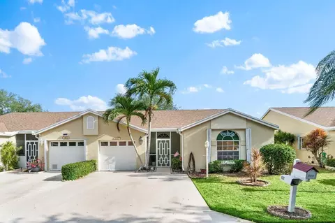 6217 Pond Tree Ct, Greenacres, FL 33463