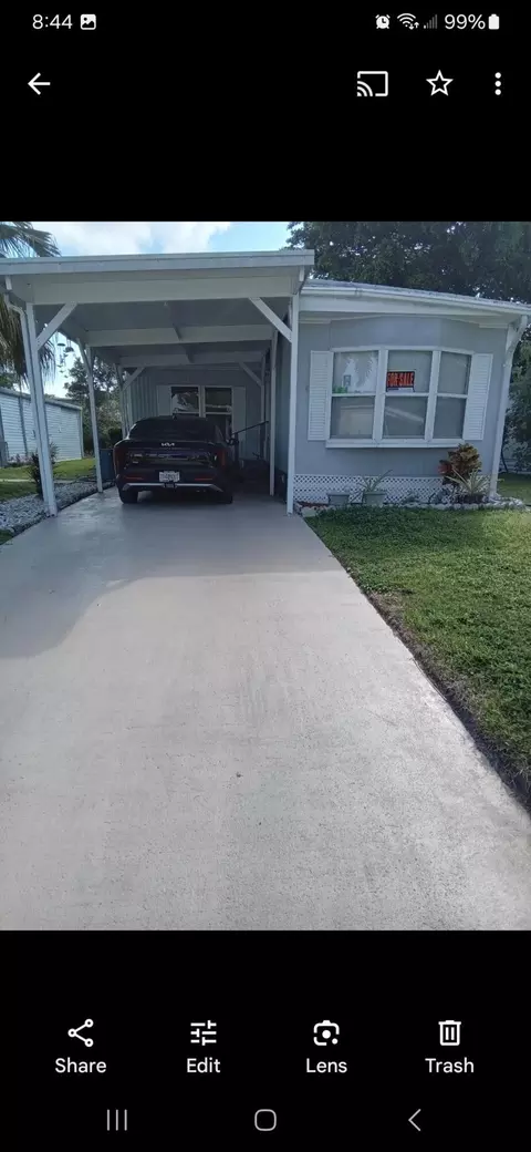 16 Santa Cruz Way, Port Saint Lucie, FL 34952
