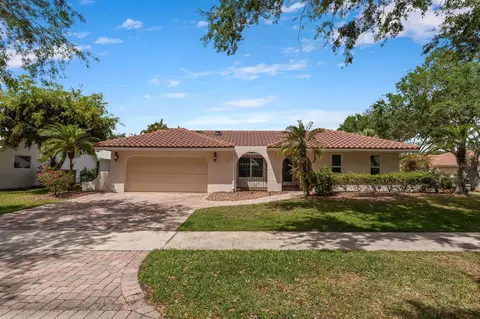 2501 NW 38th St, Boca Raton, FL 33434