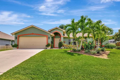 6777 NW Abigail, Port Saint Lucie, FL 34983
