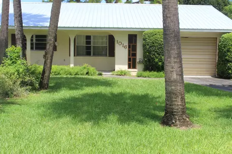1016 Jamaica Ave, Fort Pierce, FL 34982