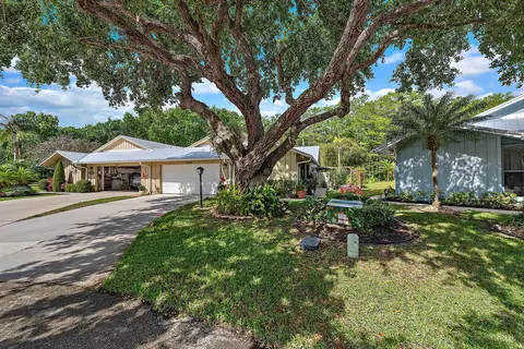 13182 SE Crooked Stick Ln, Hobe Sound, FL 33455