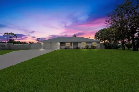 932 Cracker, West Palm Beach, FL 33413