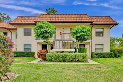 7281 Golf Colony Ct #206, Lake Worth, FL 33467