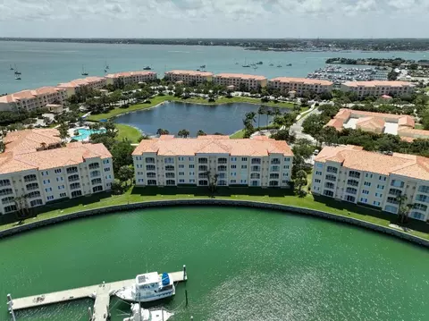 13 Harbour Isle W #206, Fort Pierce, FL 34949