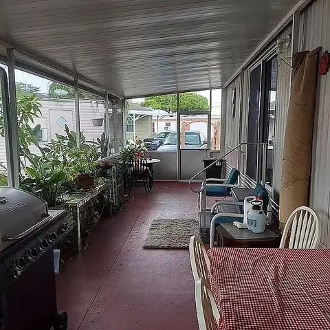 1037 NE 63rd St, Fort Lauderdale, FL 33334