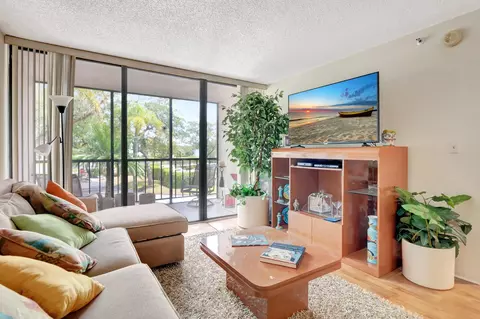 7847 Lakeside Blvd #1023, Boca Raton, FL 33434