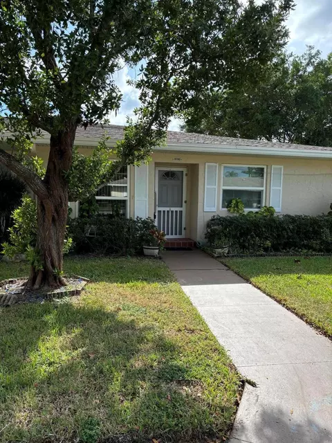 8720 Belle Aire Dr, Boca Raton, FL 33433