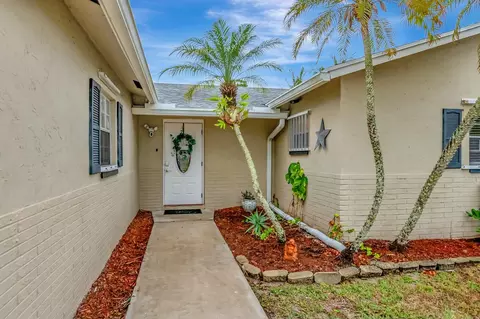 9033 SW 6th St, Boca Raton, FL 33433