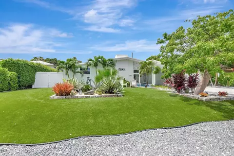 530 NE 17th St, Boca Raton, FL 33432