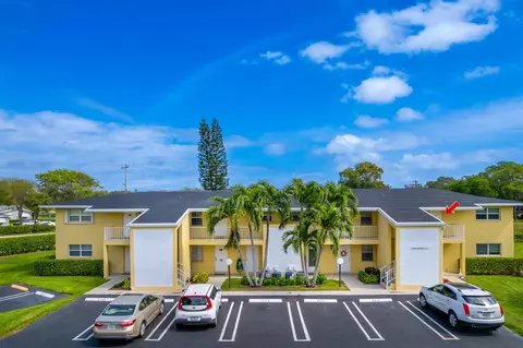 2300 Del Aire Blvd #204, Delray Beach, FL 33445