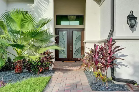 7943 Deer Lake Court Ct, Parkland, FL 33067