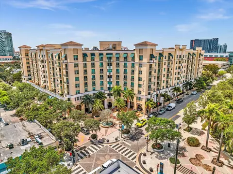 610 Cematis St #222, West Palm Beach, FL 33401