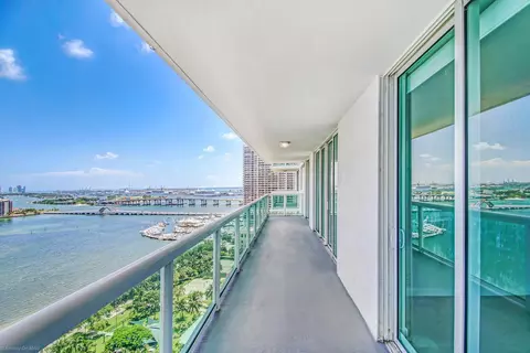1800 N Bayshore #2205, Miami, FL 33132