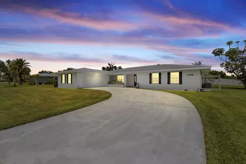 1799 SE Westmoreland Blvd, Port Saint Lucie, FL 34952