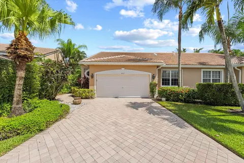 4663 Carlton Golf Dr, Lake Worth, FL 33449