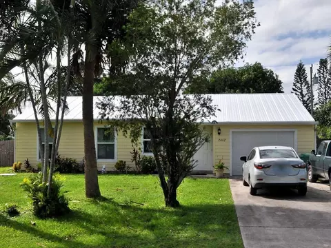 2062 SE Berkshire, Port Saint Lucie, FL 34952