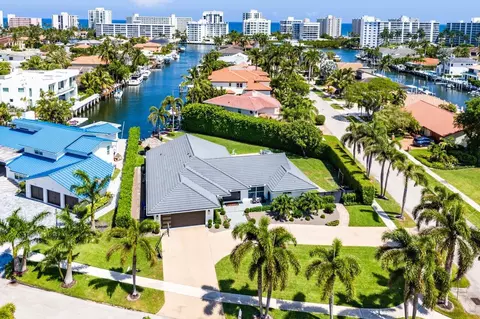 7700 NE Spanish Trail Ct, Boca Raton, FL 33487