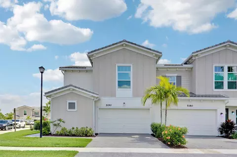 5190 Willow Creek Dr, Westlake, FL 33470