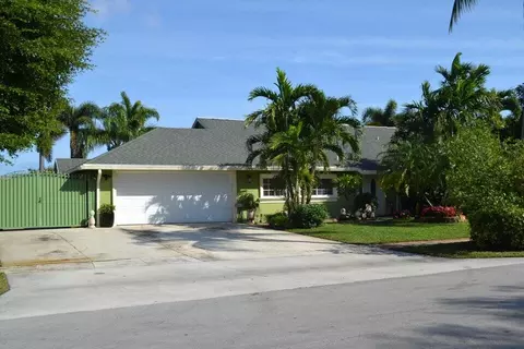 1190 Woodcrest W, West Palm Beach, FL 33417