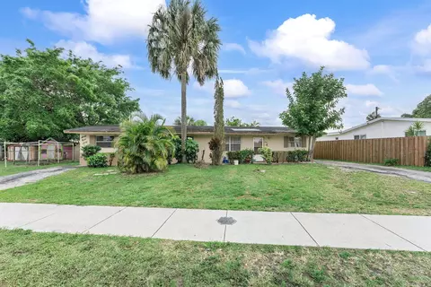 6960 SW 19th Ct #1-2, North Lauderdale, FL 33068
