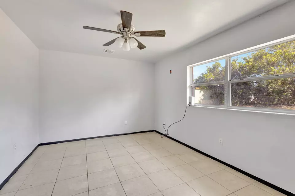 Bedroom - 107 Gotham Dr, Fort Pierce, FL 34946 photo 1 of 9