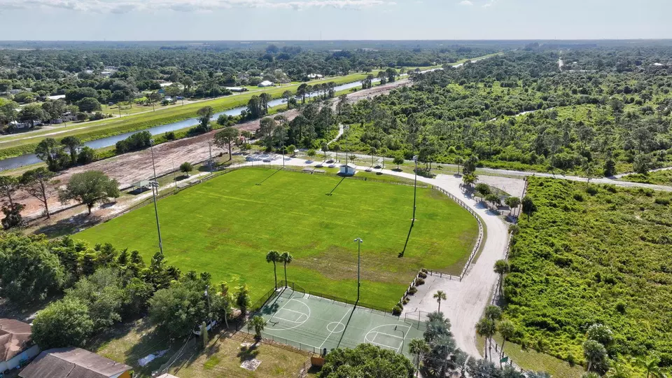 View/Area - 107 Gotham Dr, Fort Pierce, FL 34946 photo 7 of 7