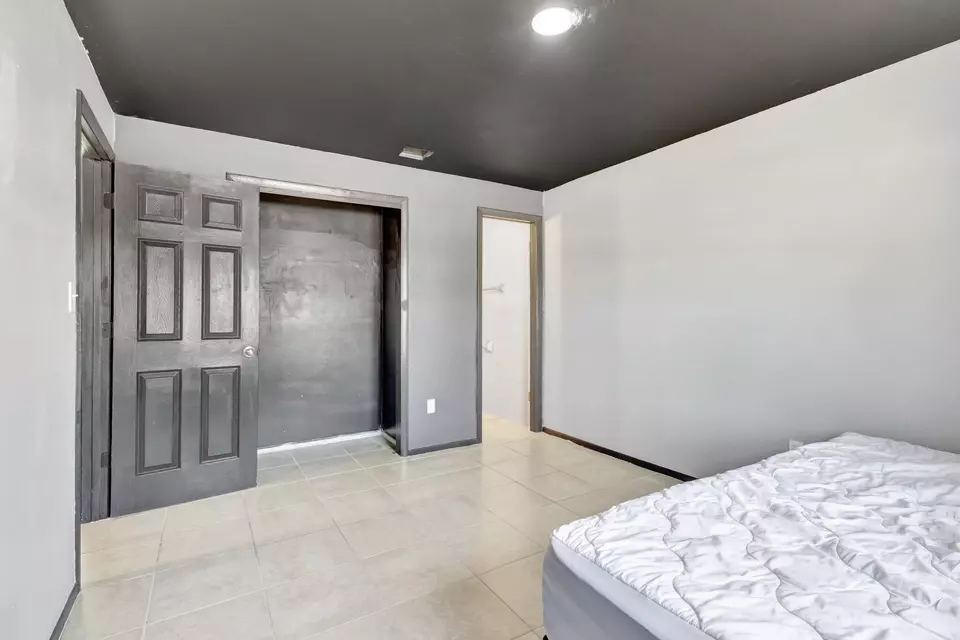 Bedroom - 107 Gotham Dr, Fort Pierce, FL 34946 photo 3 of 9