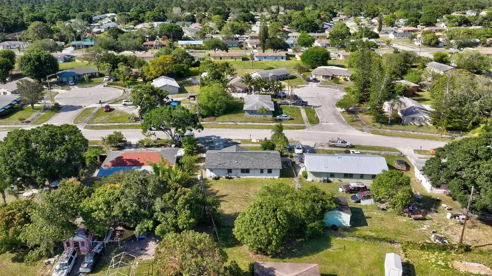 View/Area - 107 Gotham Dr, Fort Pierce, FL 34946 photo 4 of 7