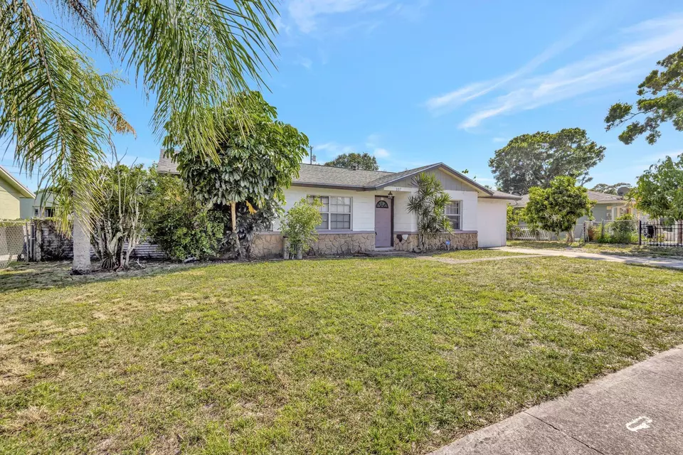 Other - 107 Gotham Dr, Fort Pierce, FL 34946 photo 2 of 6