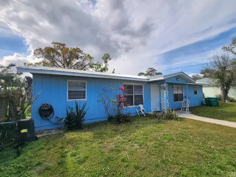5013 Sanibel Ave, Fort Pierce, FL 34951
